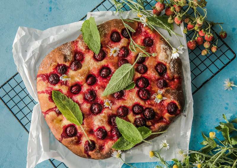 How to Make Homemade Focaccia (Recipe Guide) 5 How to Make Foccacia – An Authentic Foccacia (Recipe Guide)