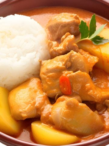 Forget About Pad Thai in Thailand: Try These Delicious Thai Dishes Instead, How to Make Massaman Curry &ndash; An Authentic Massaman Curry (Recipe Guide)