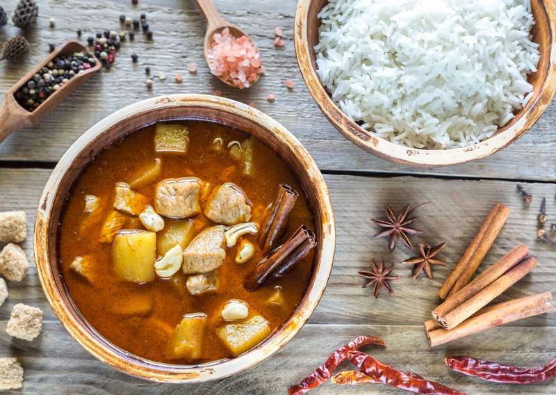 5 Best Thai Dishes To Try (Recipe Guide) 5 5 Best Thai Dishes To Try (Recipe Guide) Tips And Calories, How to Make Massaman Curry – An Authentic Massaman Curry (Recipe Guide)