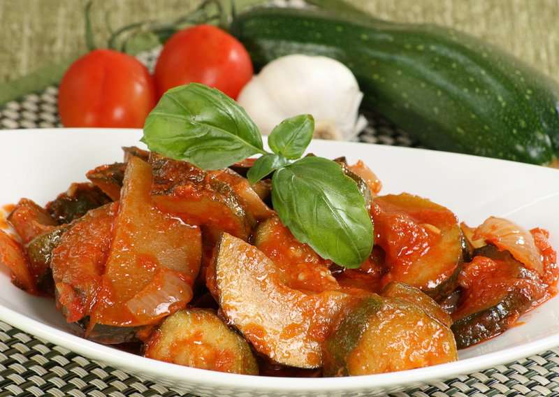 How to Make Ratatouille &ndash; Authentic Ratatouille (Recipe Guide)