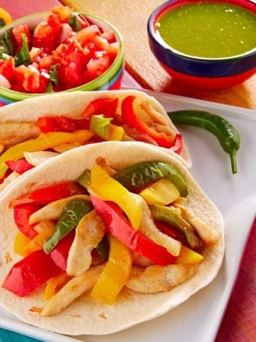 How to Make Fajitas &ndash; Authentic Fajitas (Recipe Guide)
