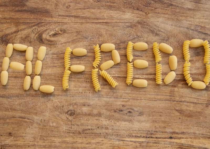 Why Real Fettuccine Alfredo Doesn’t Need Cream and America Still Won’t Accept It 2 How to Make Fettuccine Alfredo - Authentic Fettuccine Alfredo (Recipe Guide) Tips And Calories