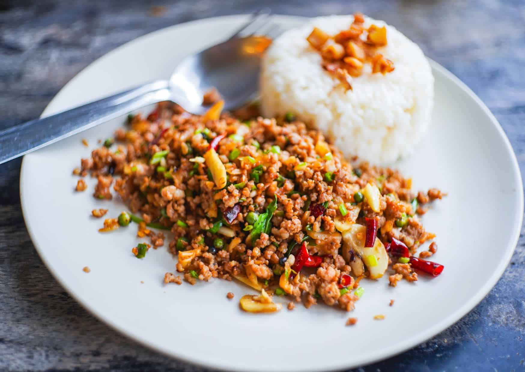 5 Best Thai Dishes To Try (Recipe Guide) 6 5 Best Thai Dishes To Try (Recipe Guide) Tips And Calories, How To Make Pad Kra Pao Moo (Recipe Guide) Tips And Calories