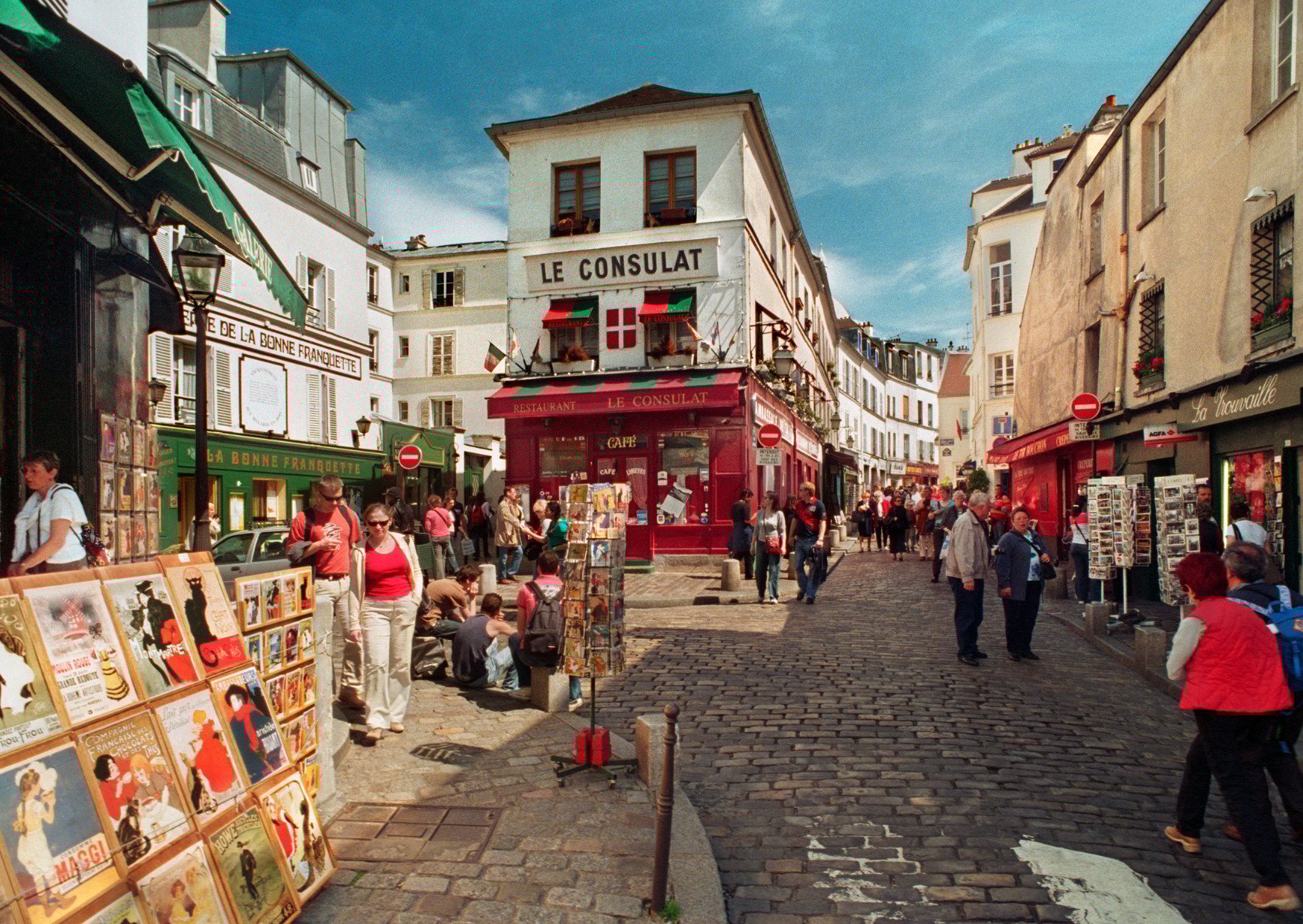 Always Avoid These 8 Mistakes Tourists Make in Paris 4 Paris Le Consulat 8 Mistakes Tourists Make in Paris to Avoid