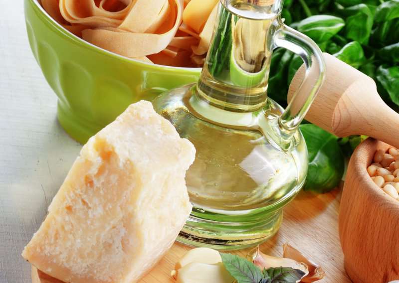 The Italian Pasta Dish Everyone Overcomplicates — How to Make Real Pesto Pasta at Home 4 How to Make Pesto Pasta - Authentic Pesto Pasta (Recipe Guide) Tips And Calories