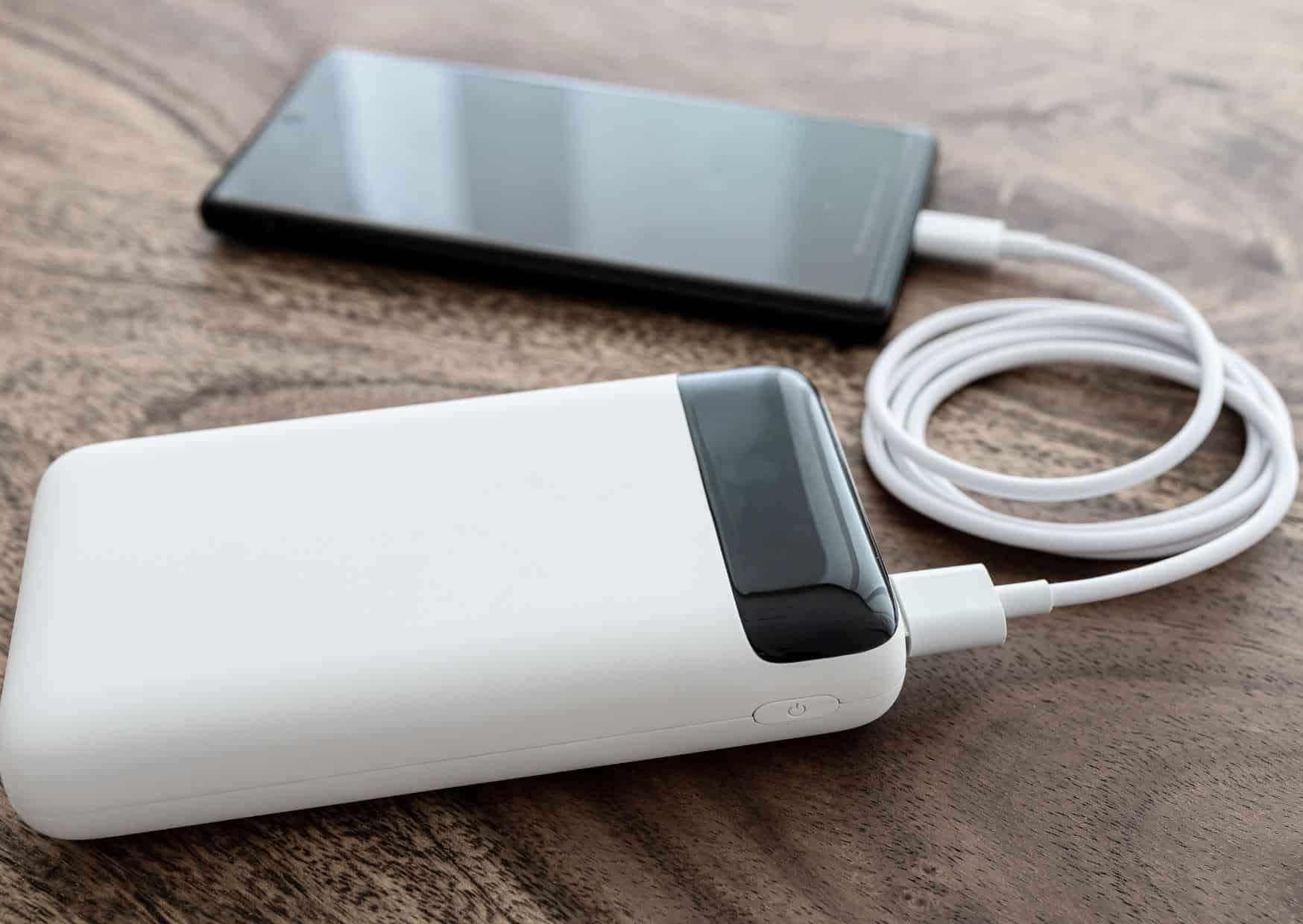8 Airport Tricks That All Travelers Should Know, Portable Charger