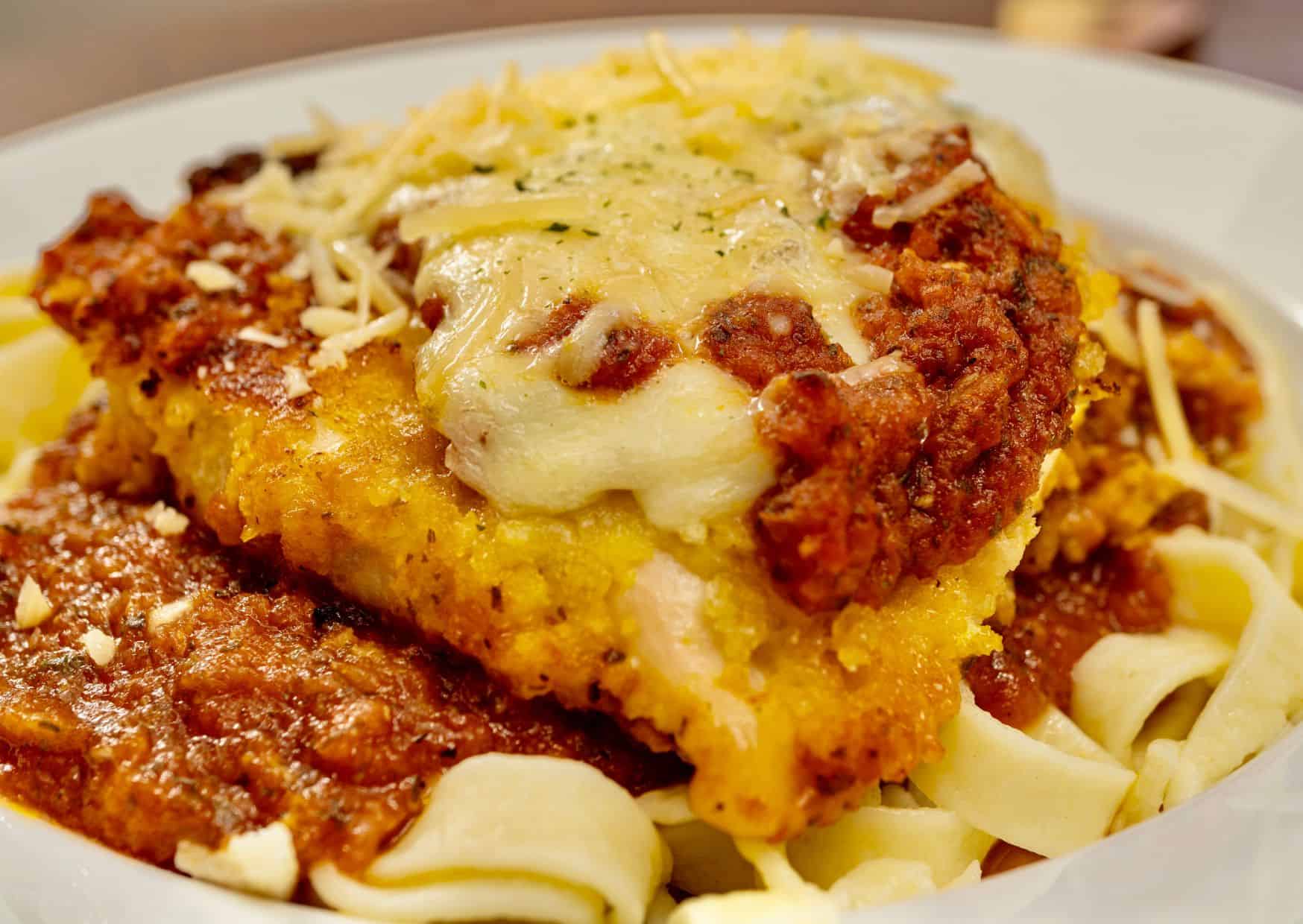 How To Make Chicken Parmesan (Recipe Guide) Tips And Calories