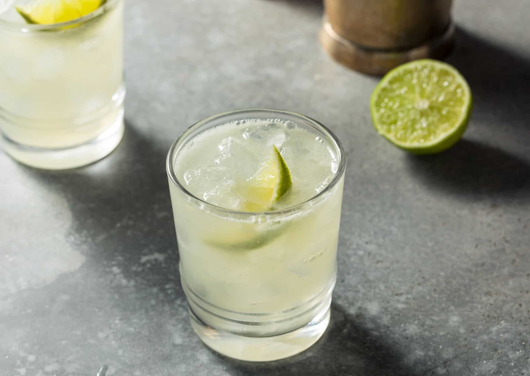 Regular Margaritas Are Overrated: Try Mezcal Instead 1 How to Make a Mezcal Margarita (Recipe Guide) Tips And Calories