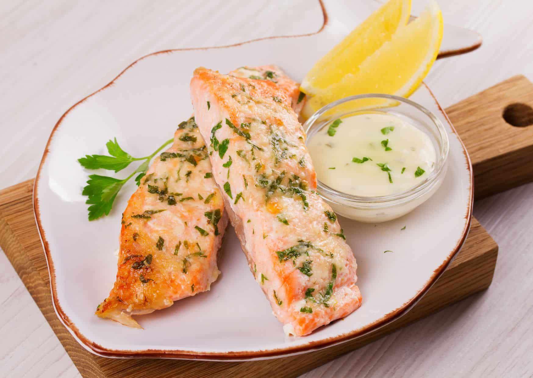 5 Most Popular Salmon Recipes, Baked Salmon with Dill and Lemon