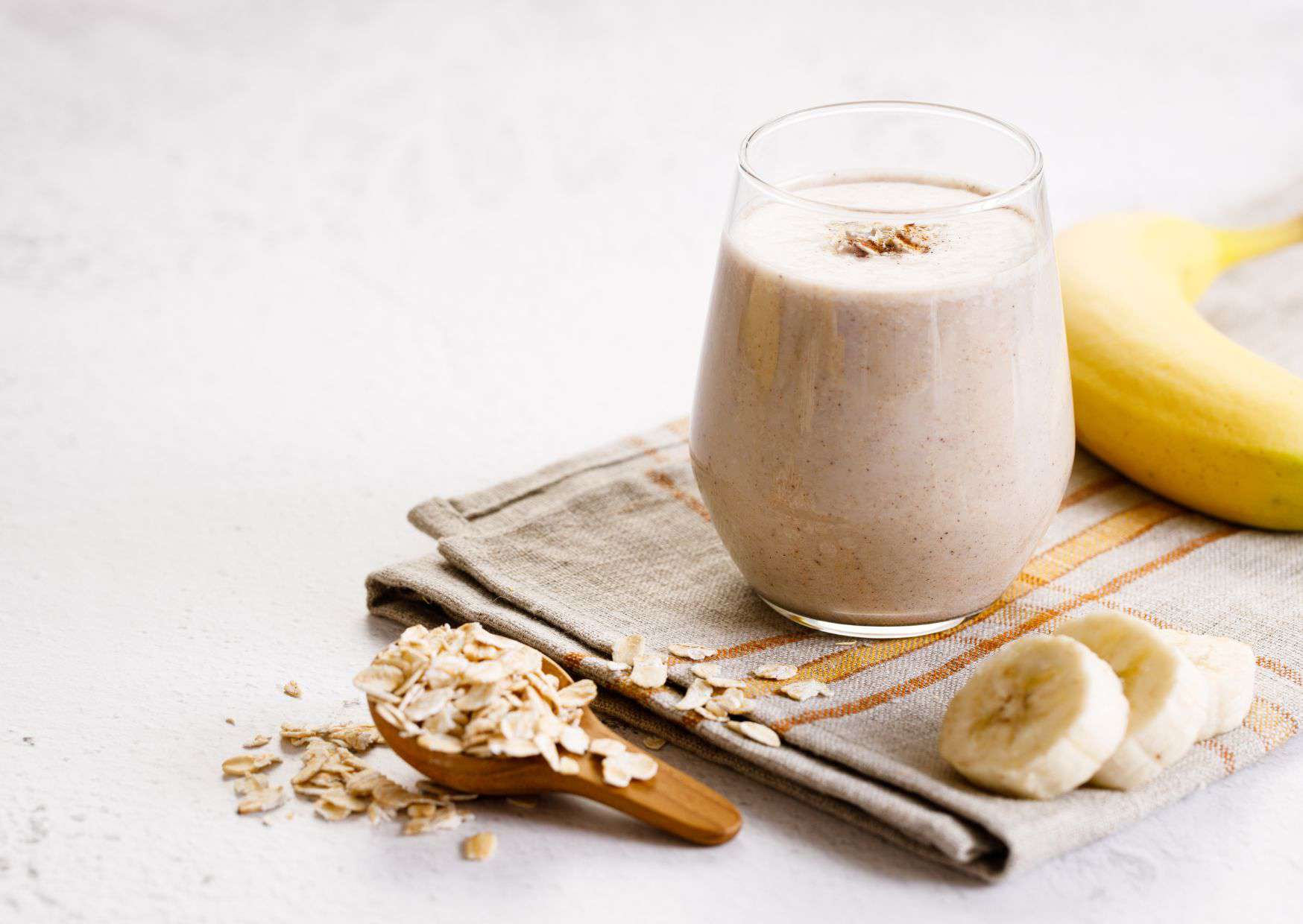 10 Most Delicious Smoothies To Try, Oatmeal Smoothie