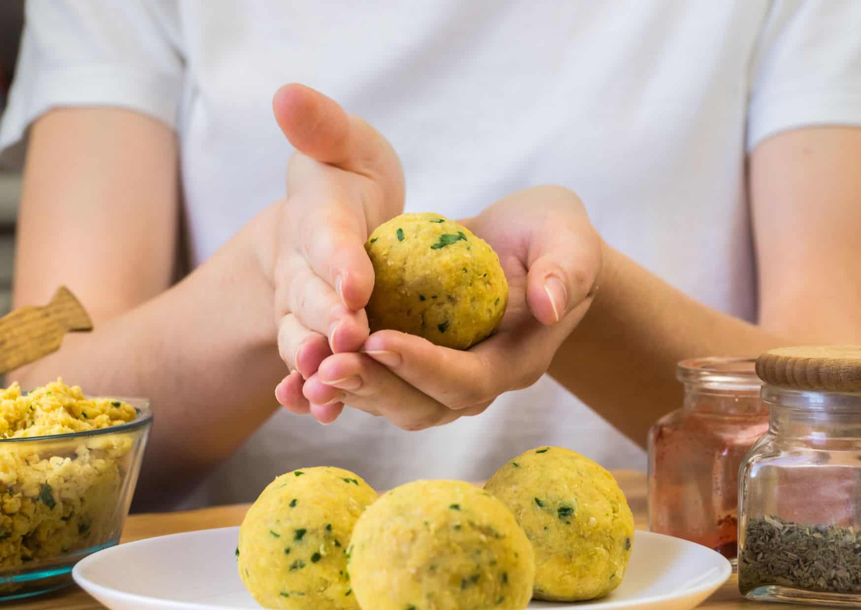 Why Falafel From Scratch Is So Much Better Than People Expect: This Falafel Recipe Is Crispy, Fluffy, and Worth Learning Once 5 How to Make Homemade Falafel (Recipe Guide)