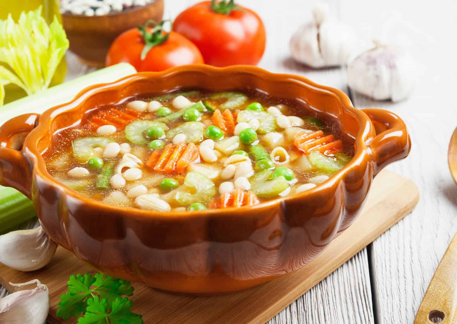 How To Make Homemade Sopa Minestrone (Recipe Guide)