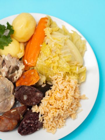 How To Make Cozido &agrave; Portuguesa (Recipe Guide)