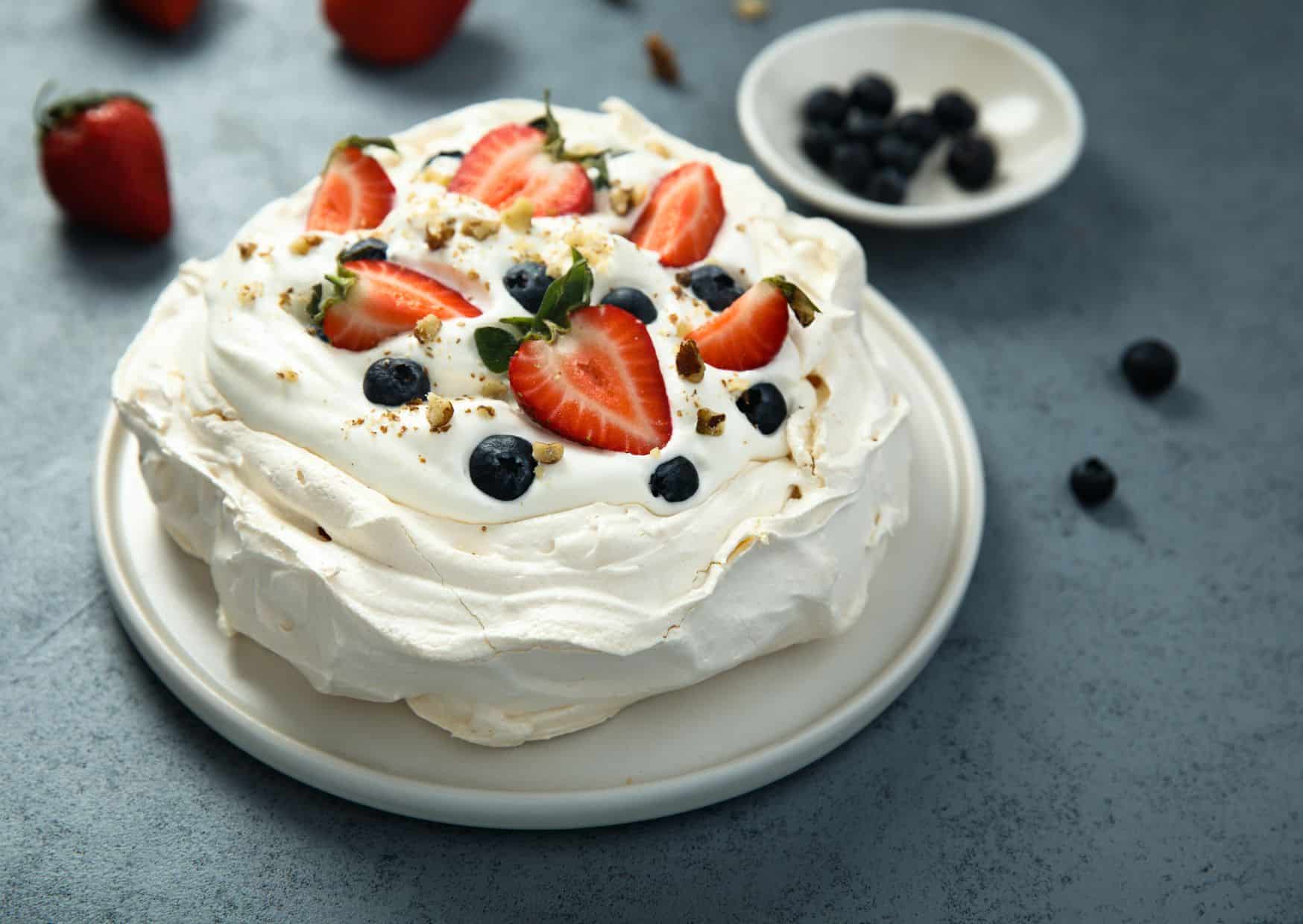 The 6 Most Popular Desserts in the World (And How to Actually Make Them Right at Home) 5 Pavlova (Australia/New Zealand)