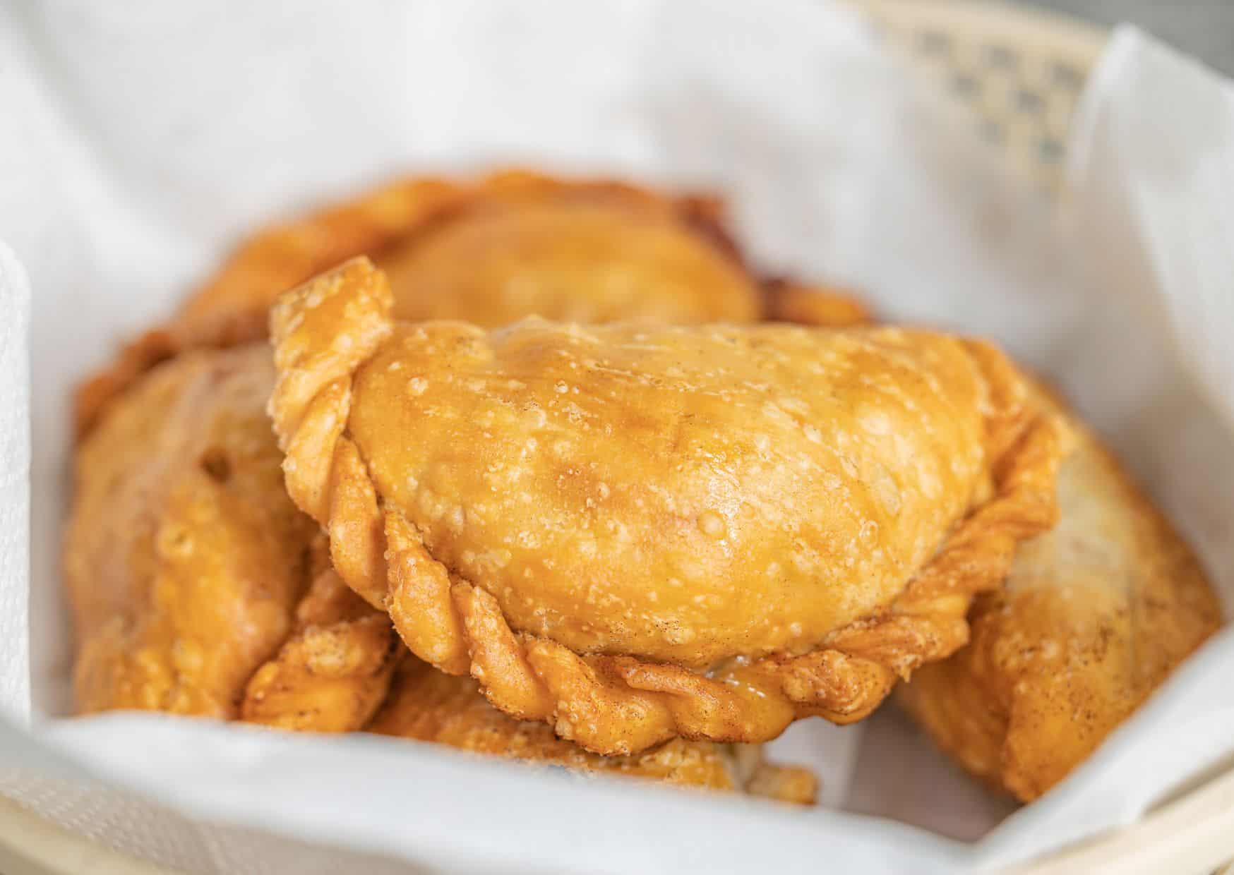 The One Street Food Argentinians Can’t Live Without — And How to Make It at Home 6 How To Make Homemade Argentinian Empanadas (Recipe Guide)