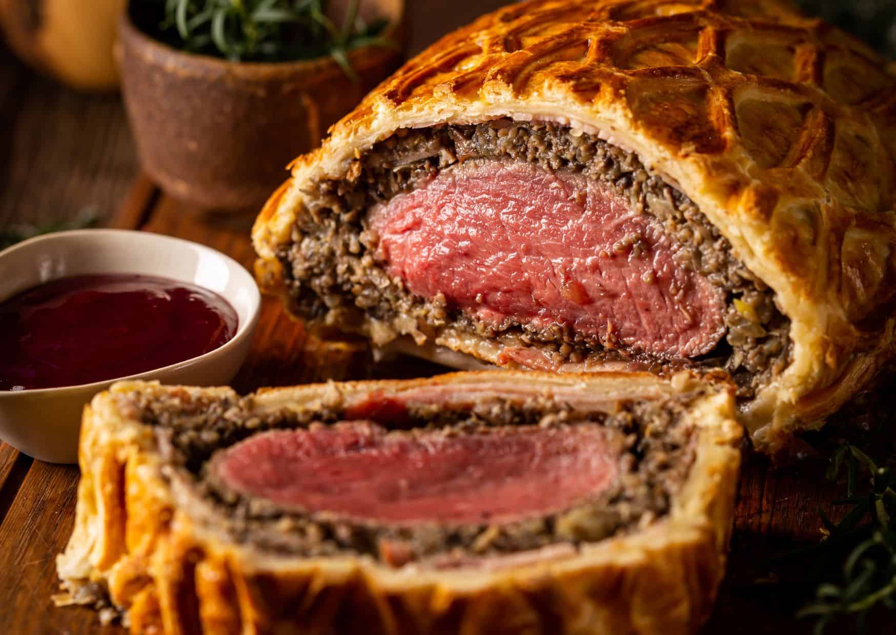 How to Make Beef Wellington (Recipe Guide)