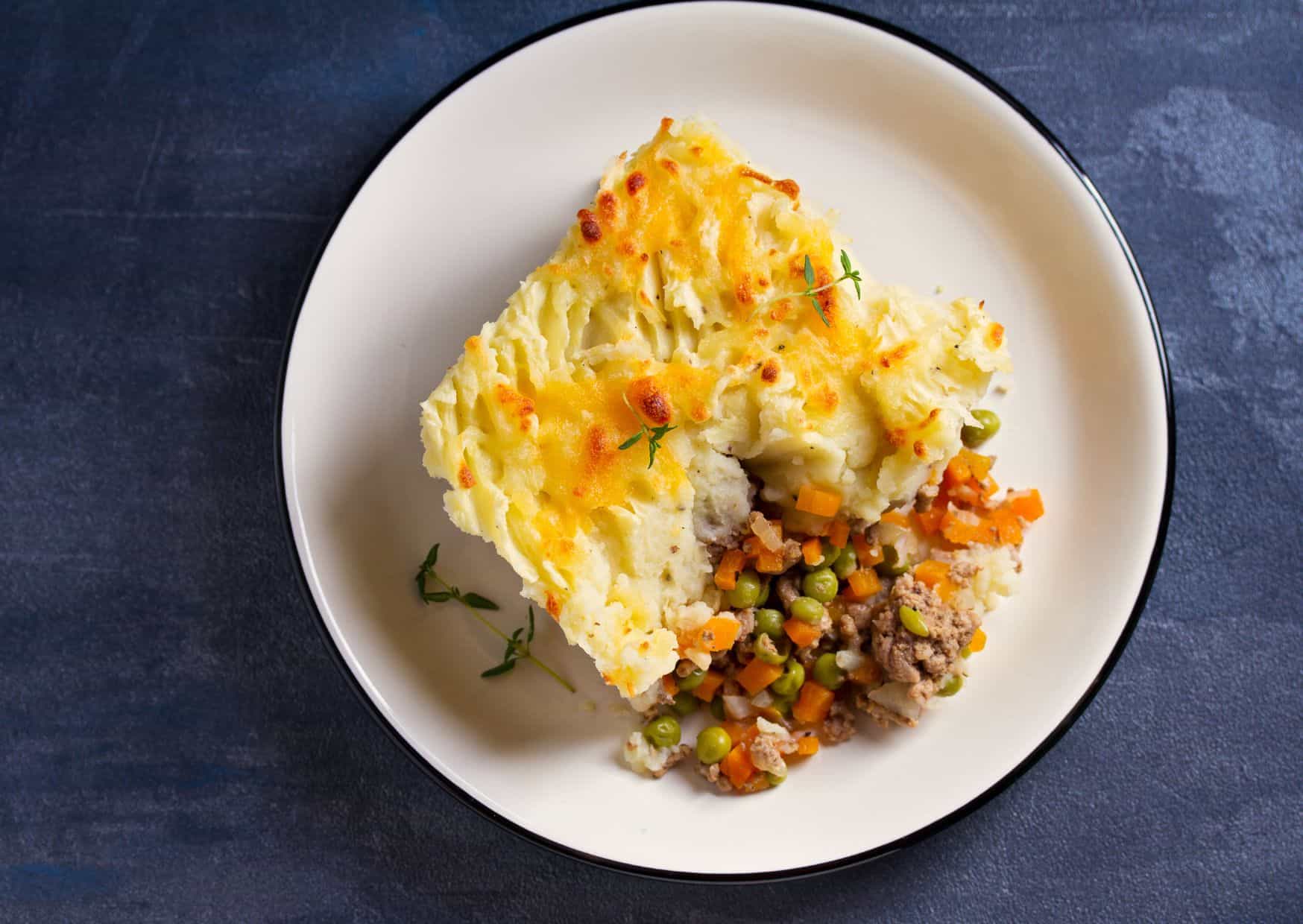 How to Make Homemade Shepherd&rsquo;s Pie (Recipe Guide)