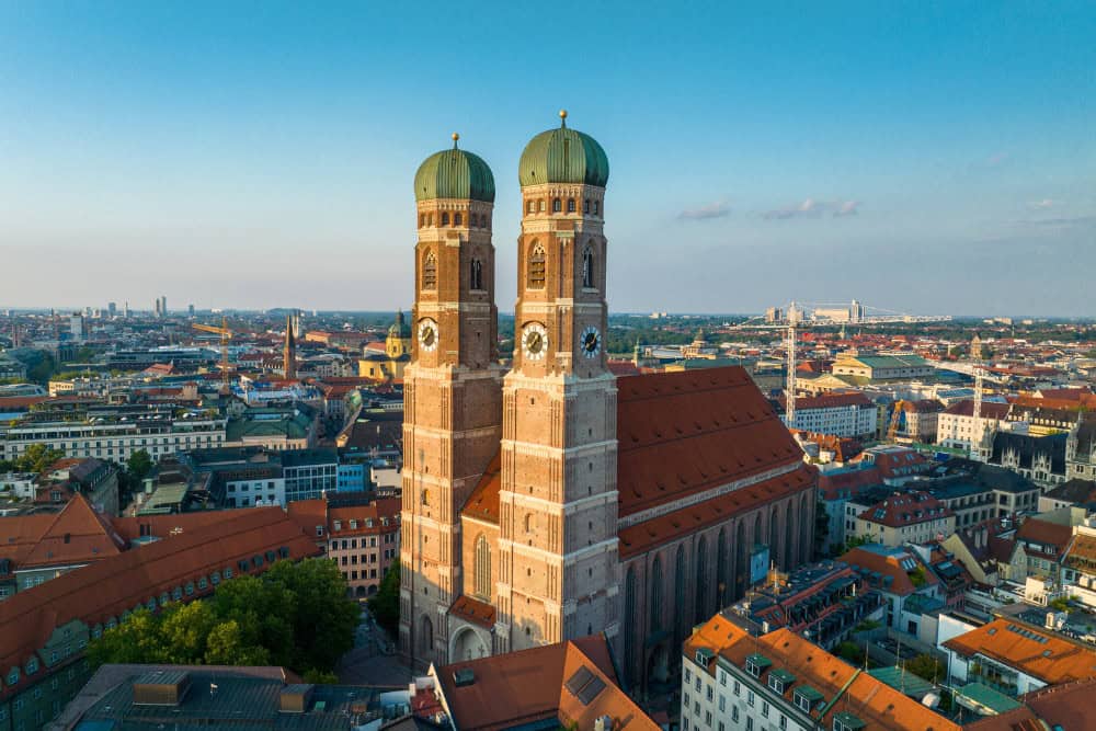 13 Tourist Traps Europeans Never Visit Hofbrauhaus Munich