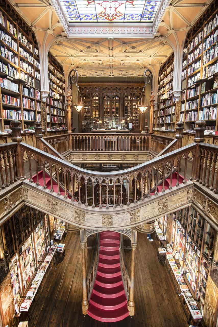 the livraria lello 3557551 1280