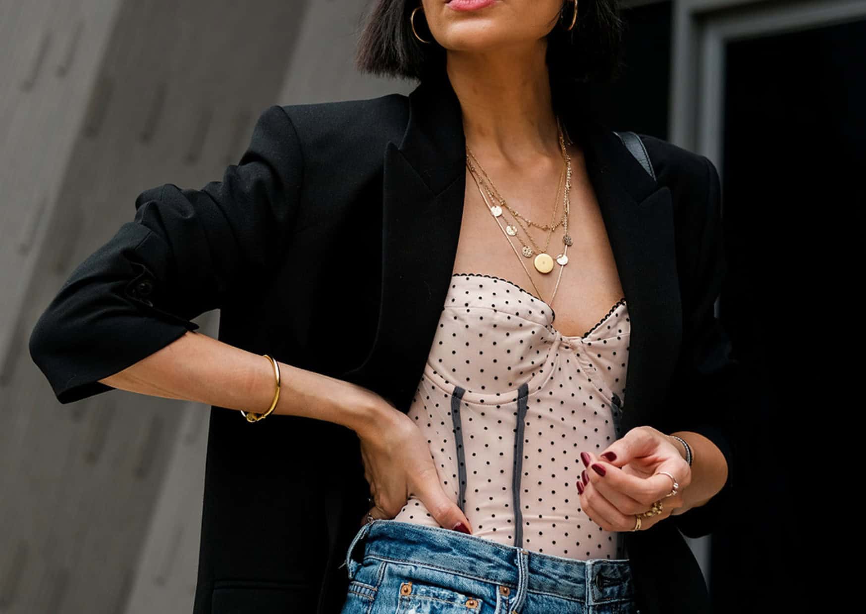 The One Suitcase Wardrobe: 10 Fashion Essentials That Instantly Make You Look European (Wherever You Are) 4 One Suitcase Wardrobe 4