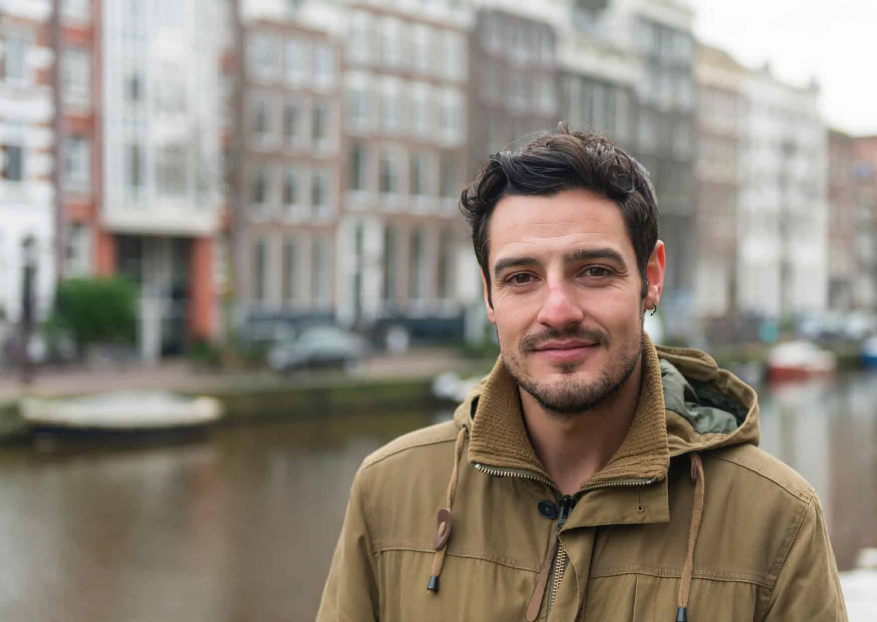 8 European Communication Styles That Confuse Foreigners