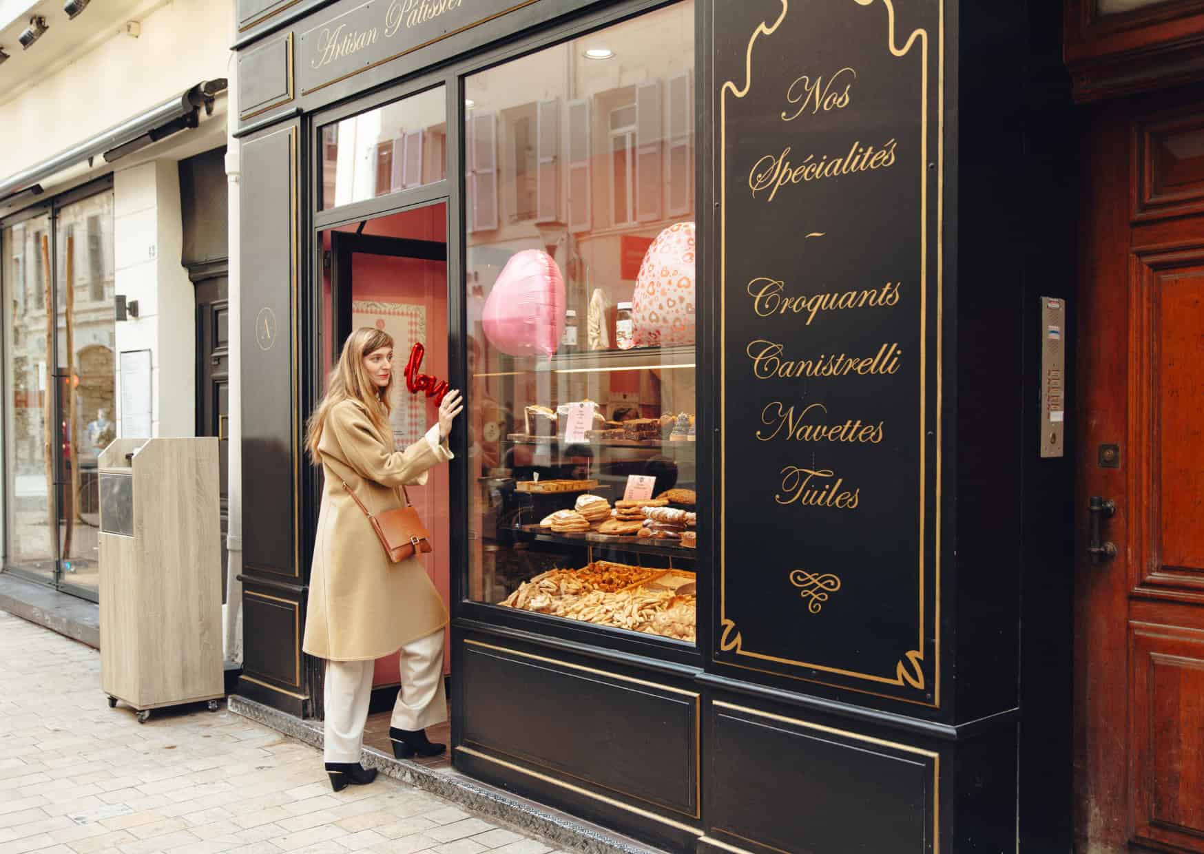 The Unspoken Rules of French Bakeries Tourists Never Know 4