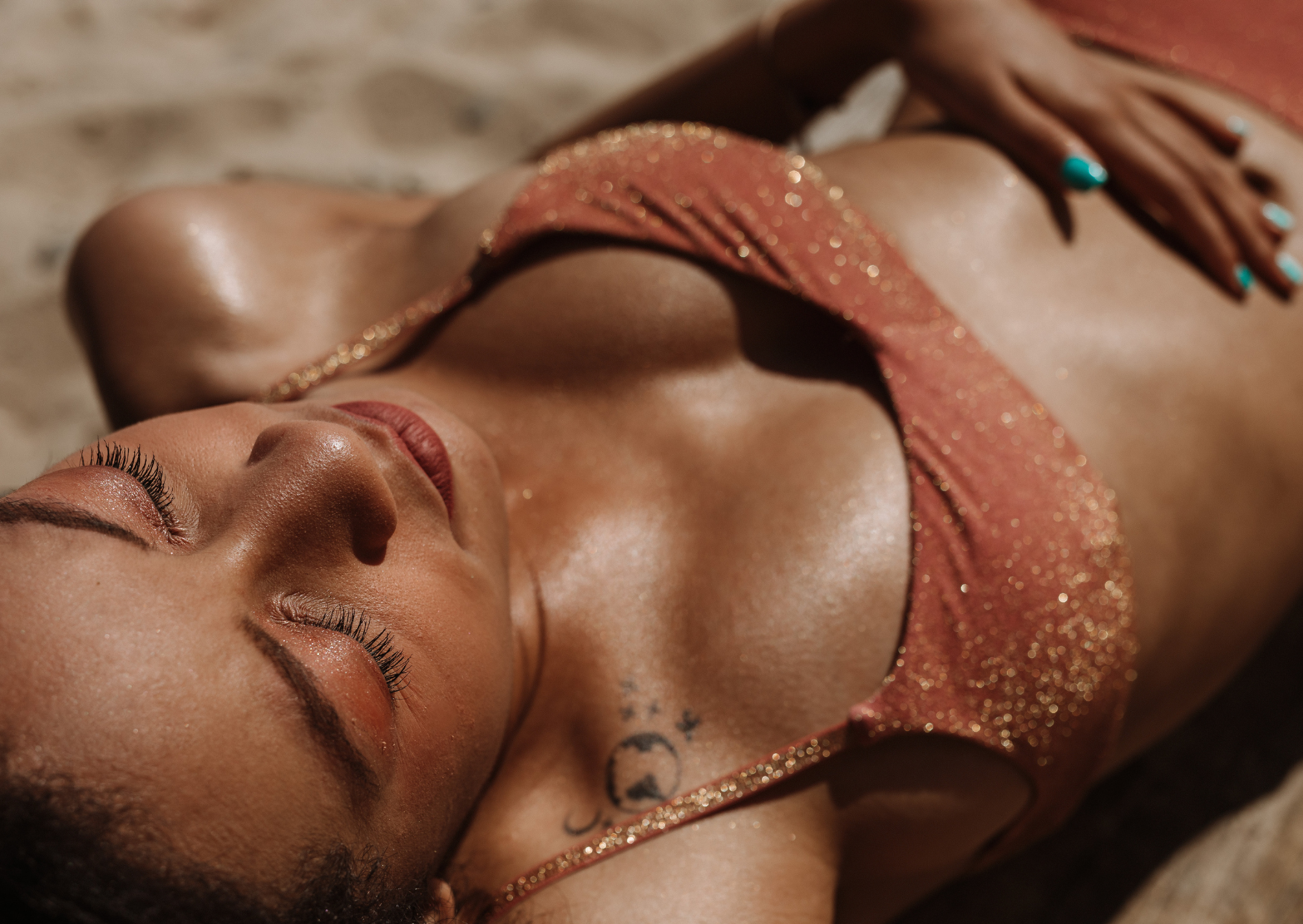 Why Mediterranean People Never Shower Before the Beach 6