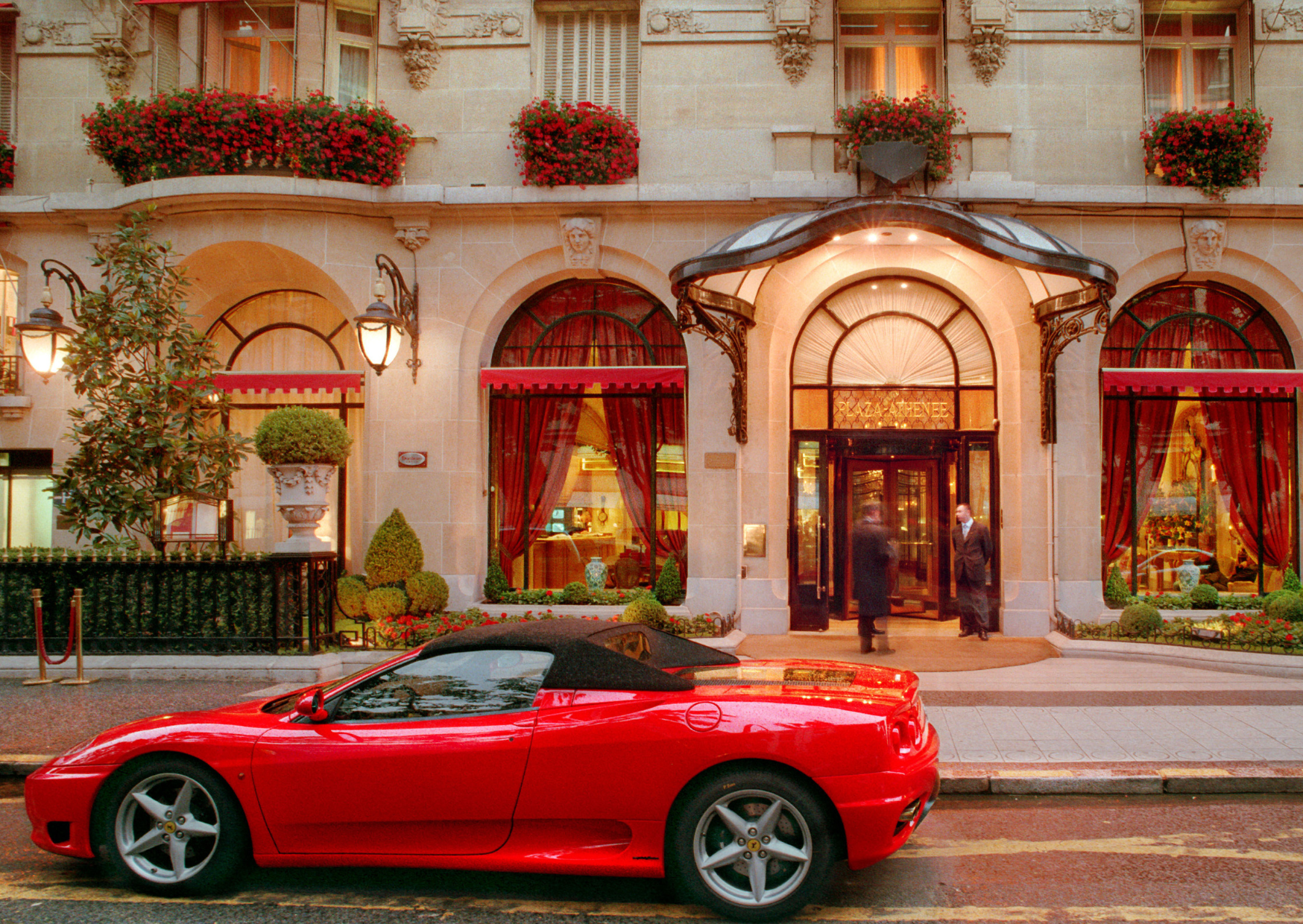 Why Uber Costs Triple in Paris for Visitors (And How to Save Money) 5 Uber Setting in Paris 5