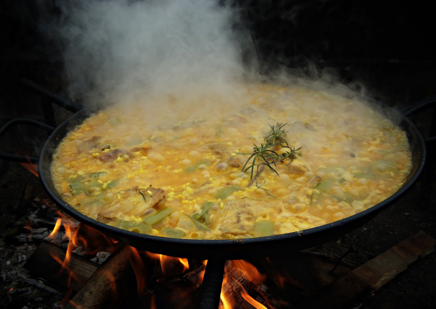 The Paella Rules Valencians Follow That Make American Versions Look Like Rice Disasters 4 Paella rules 5