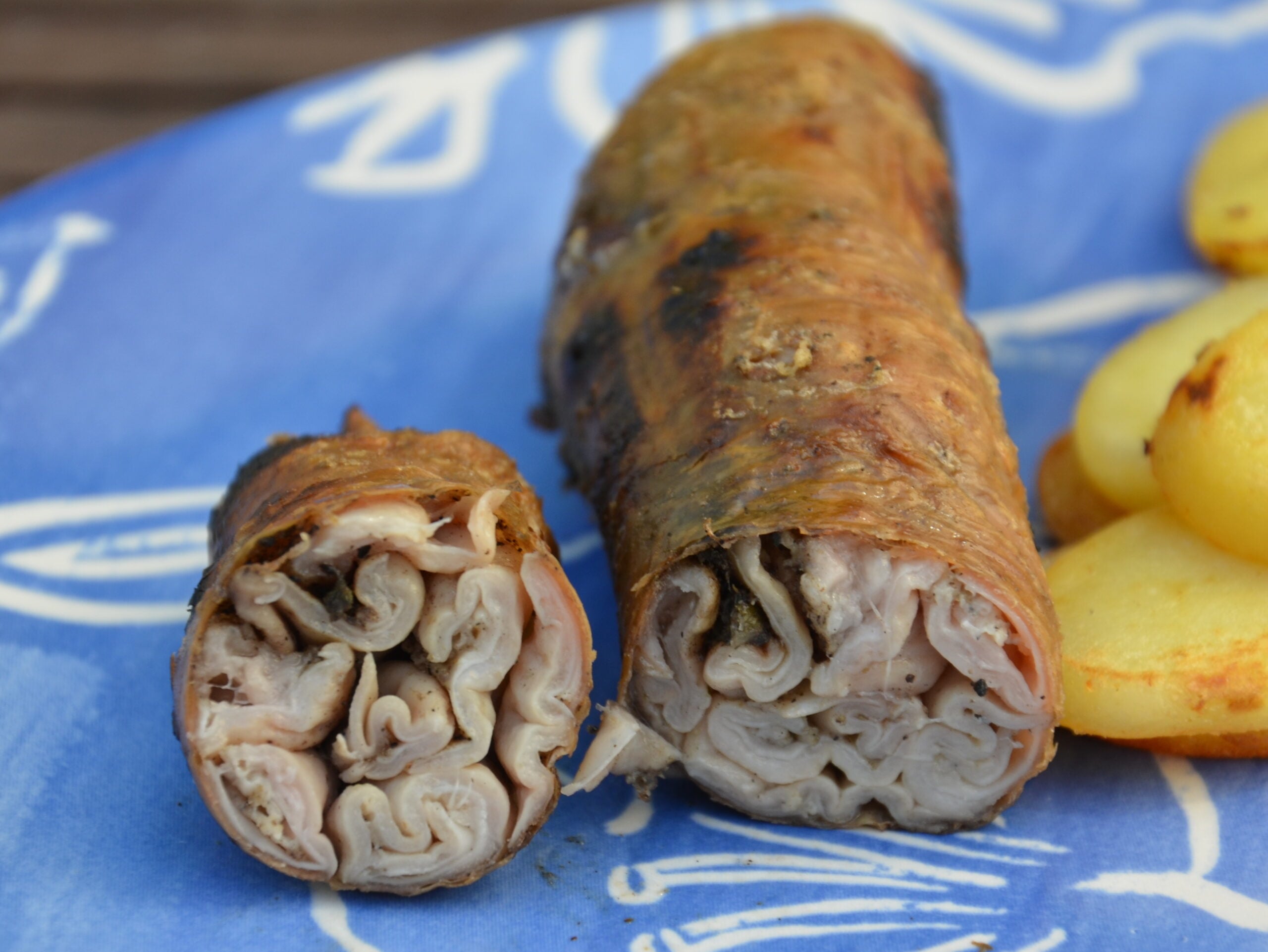 Andouillette a la ficelle cuite au barbecue scaled