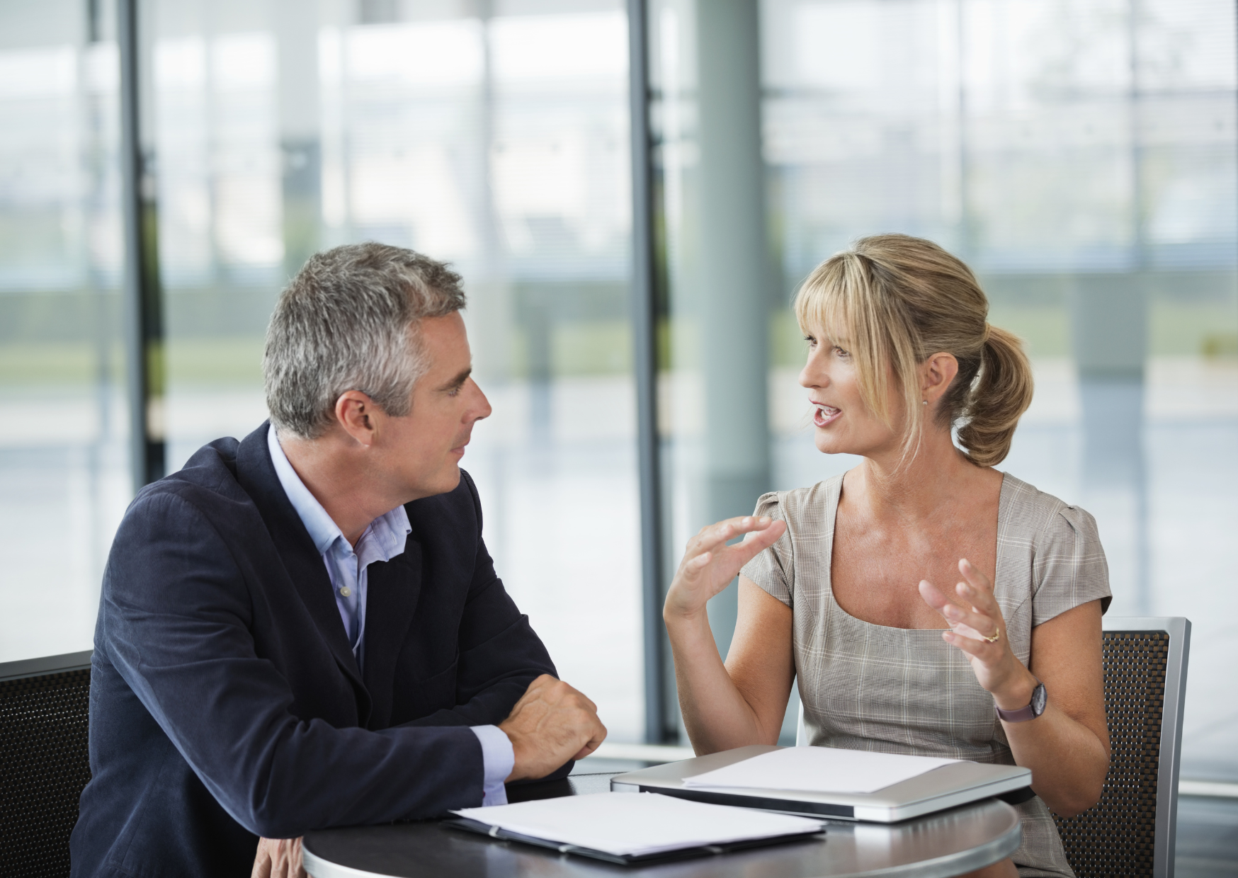 The Eye Contact Rule Americans Violate Constantly 1 eye contact 5