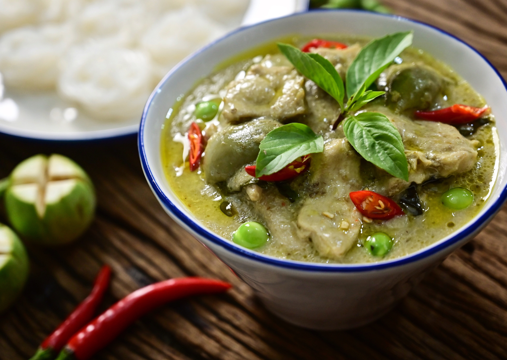 cooking thai green curry 3
