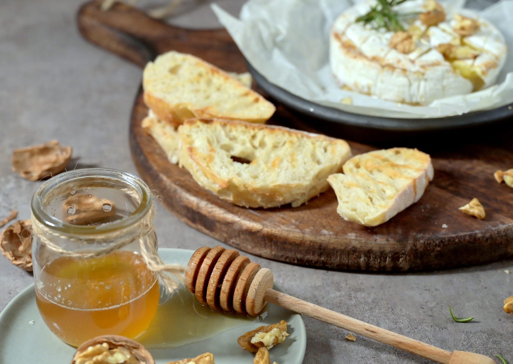 Supermarket Honey In The US Is Mostly Corn Syrup: What European Honey Looks Like And How To Use It 5 honey 7