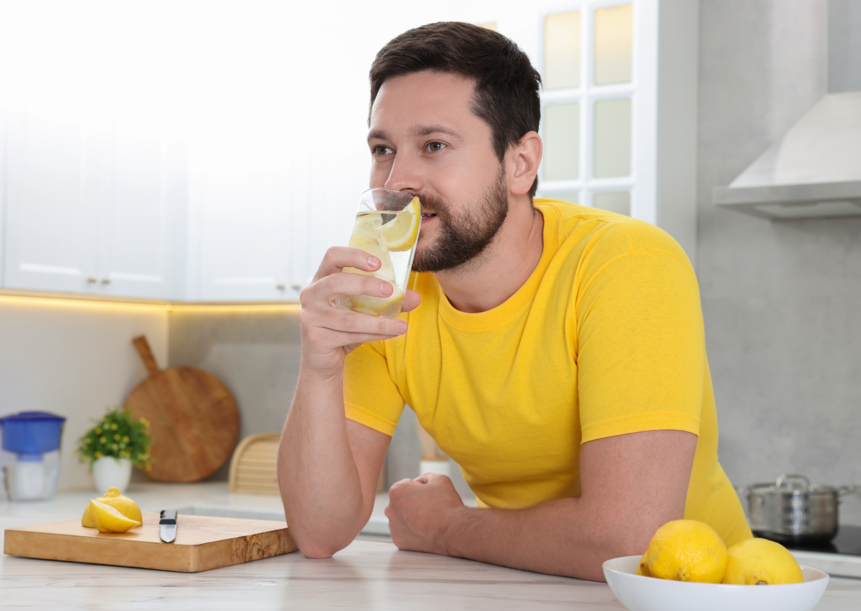 The Italian Lemon Water Tradition That Reframes Acid Reflux Management: 60 Days, Bottle Closed 1 Italian lemon water 4