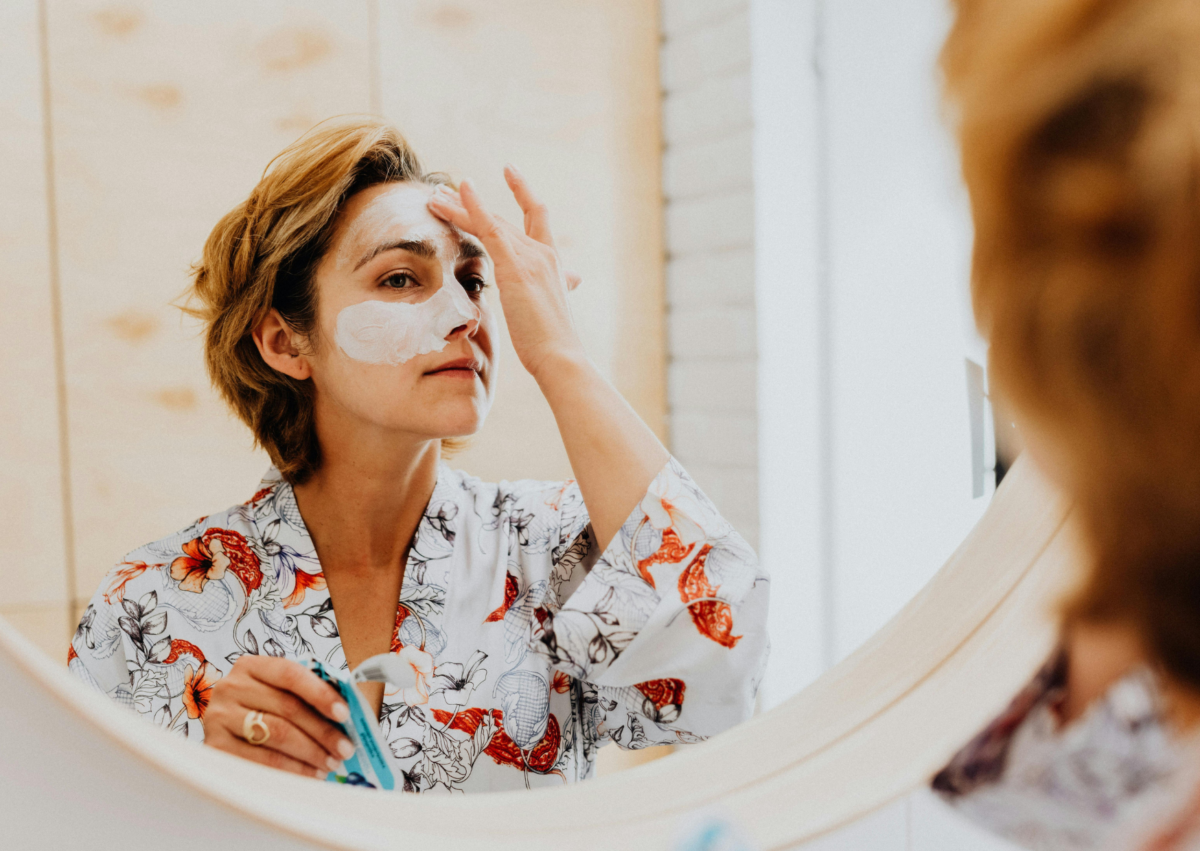 10 Daily Habits French Women Over 60 Consider Non-Negotiable That Americans Forget After 50 8 french habit 8