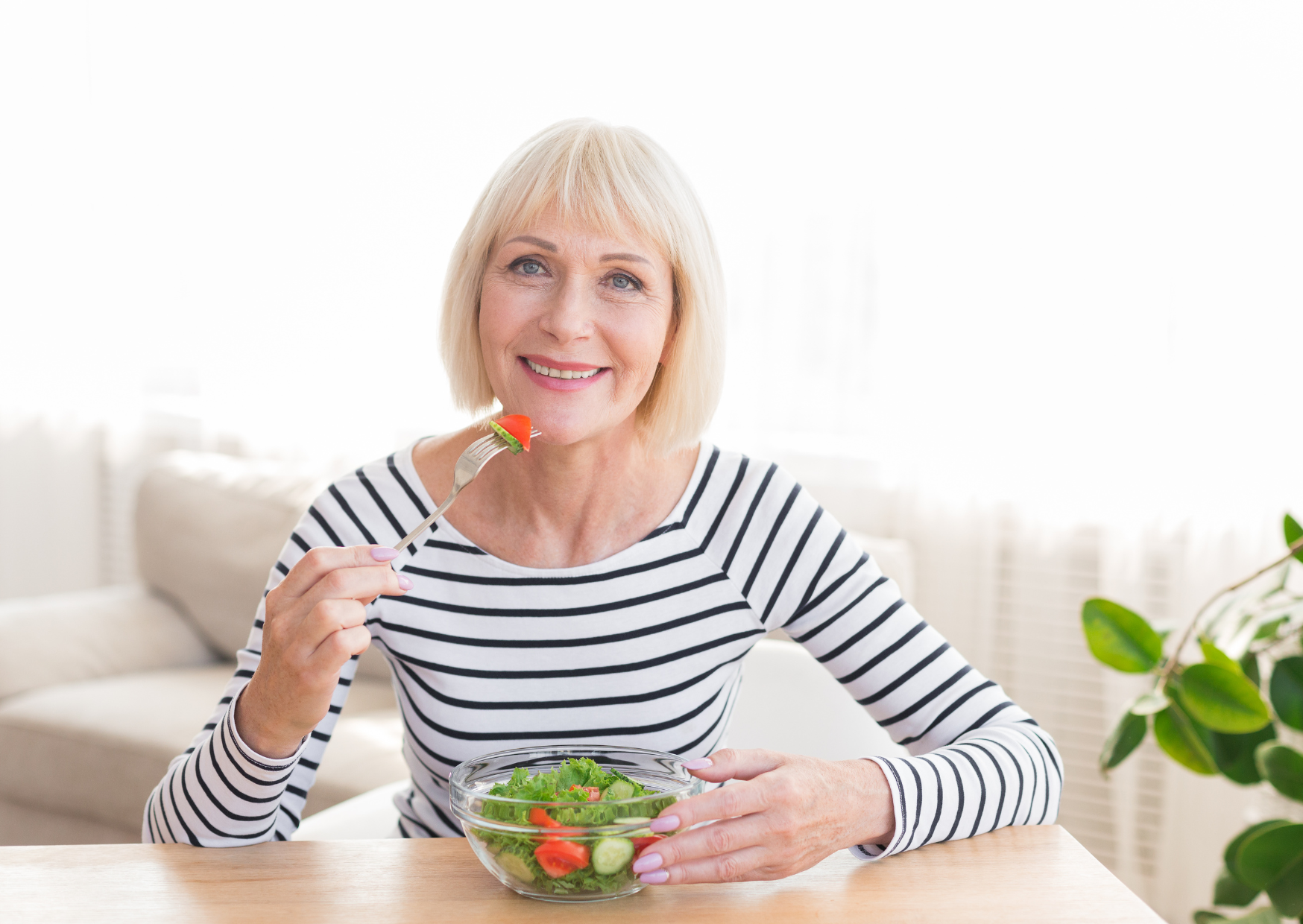 old french women eating