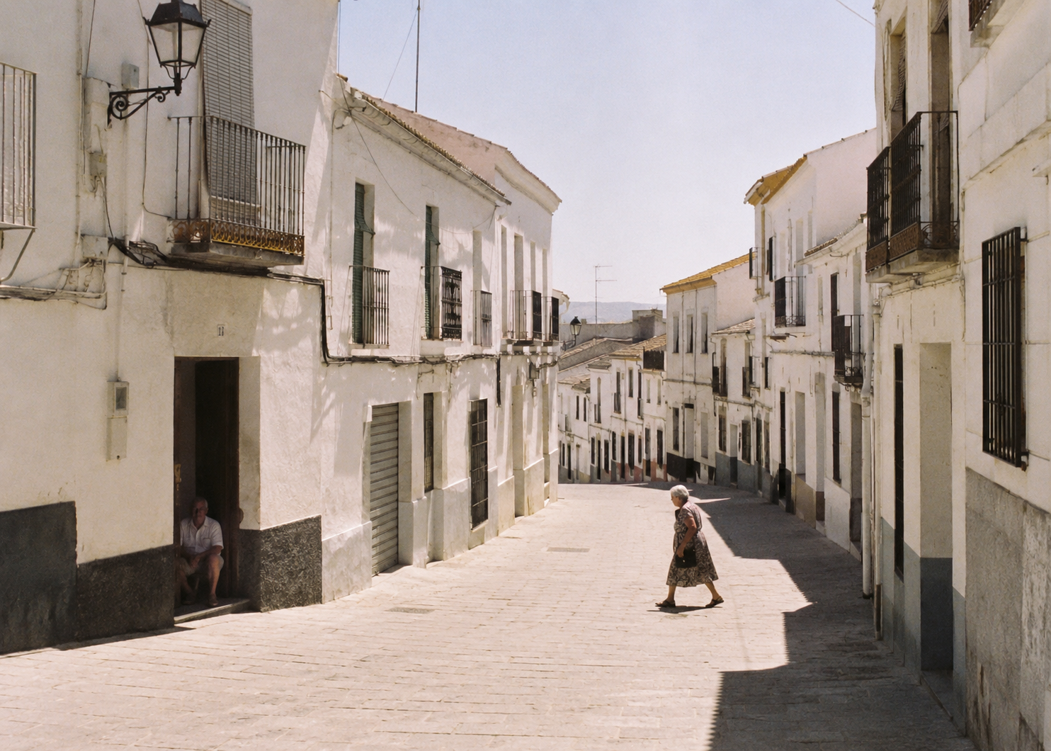 The Spanish Heat Survival Routine My Suegra Has Taught Me Over 6 Summers: 7 Specific Habits Most Americans Skip 2 Spanish heat 2
