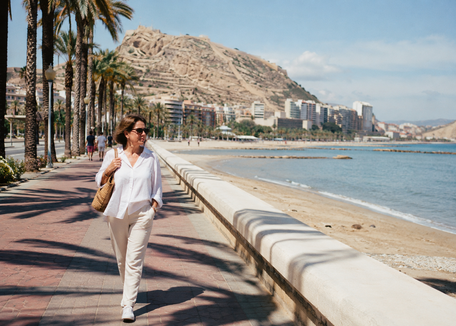 She Rents a Two-Bedroom in Alicante, Spain for €650: The Full Monthly Budget Nobody Believes 6 Alicante 650 4
