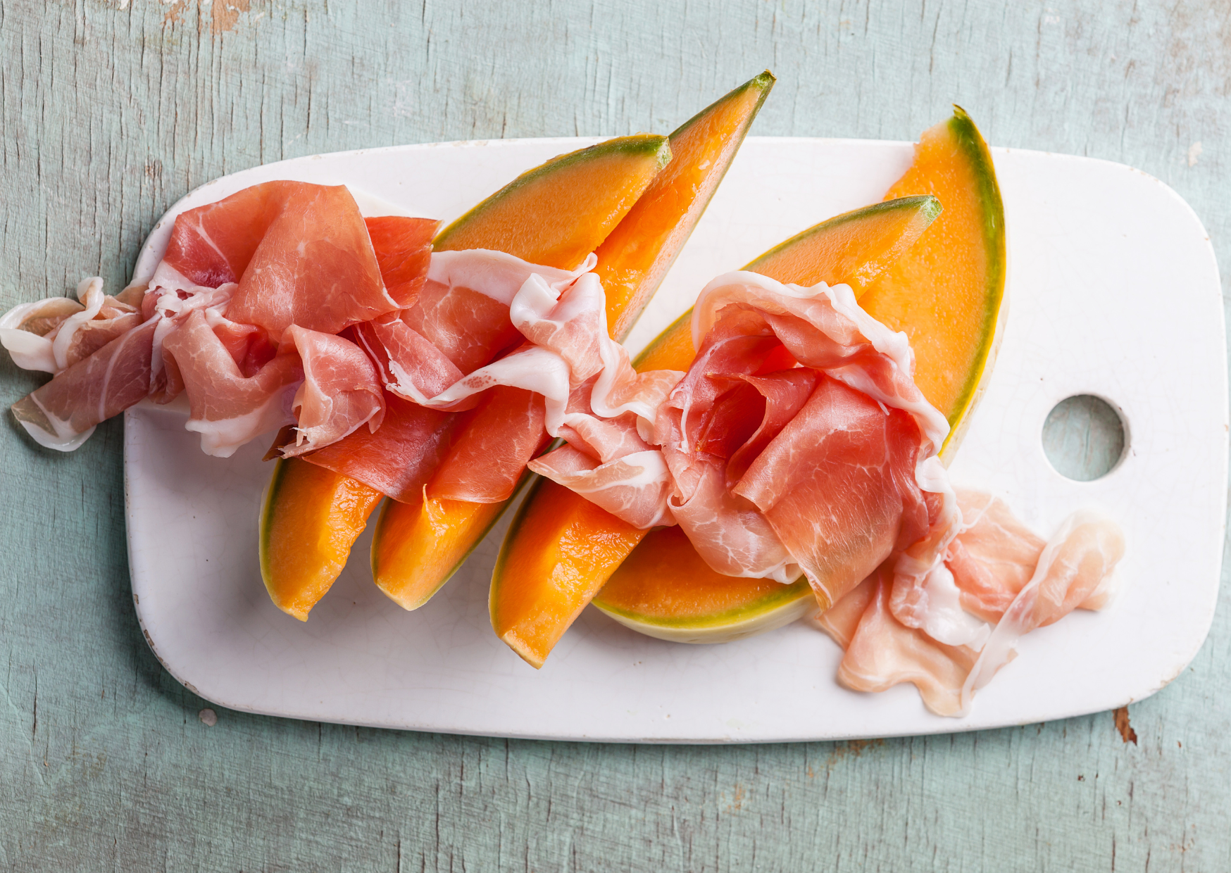 Melon With Ham Is Spain's August Dinner: Why the Pairing Works and How to Serve It 3 Melon con jamon