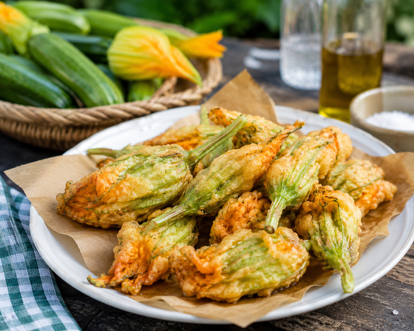 How to Make Fried Zucchini Flowers: The August Delicacy Italians Queue For 1 Zucchini 6