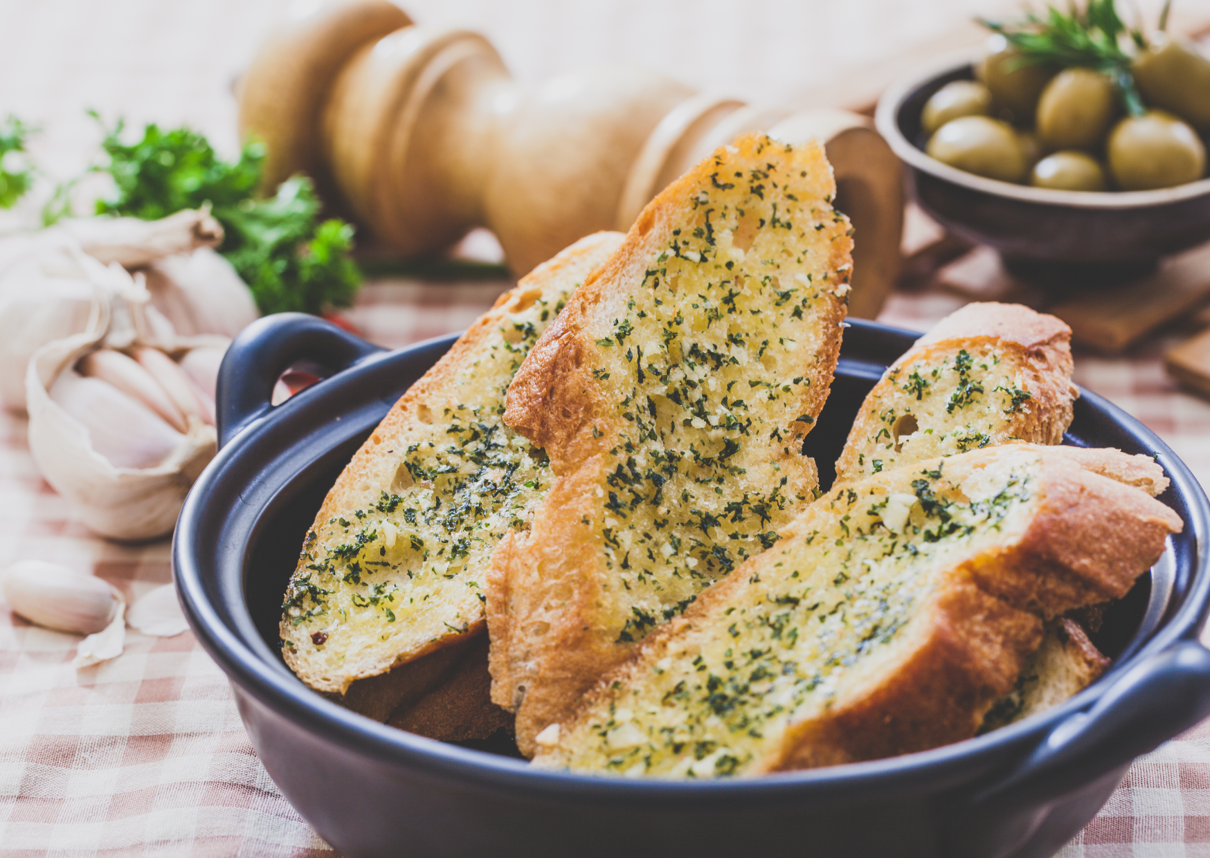 Garlic Bread Is Not Italian: What Italians Make Instead and How to Make Both 5 garlic bread 3