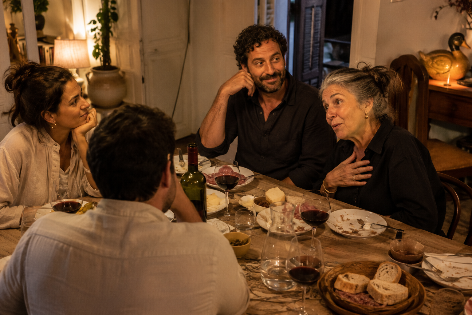 The 7 Questions Spaniards Never Ask at Dinner: Salary Is Only the First 3 questions 3